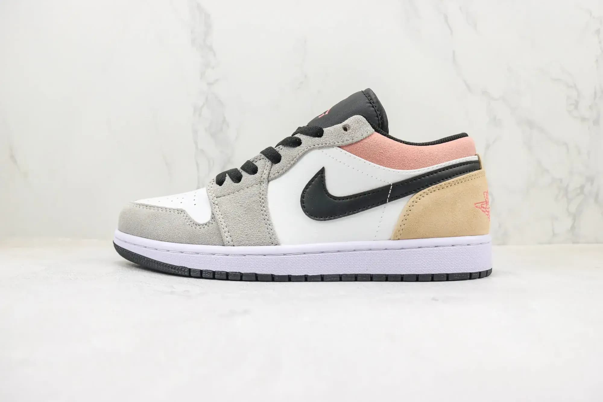 Jordan Nike Air Jordan 1 Low Flight Club