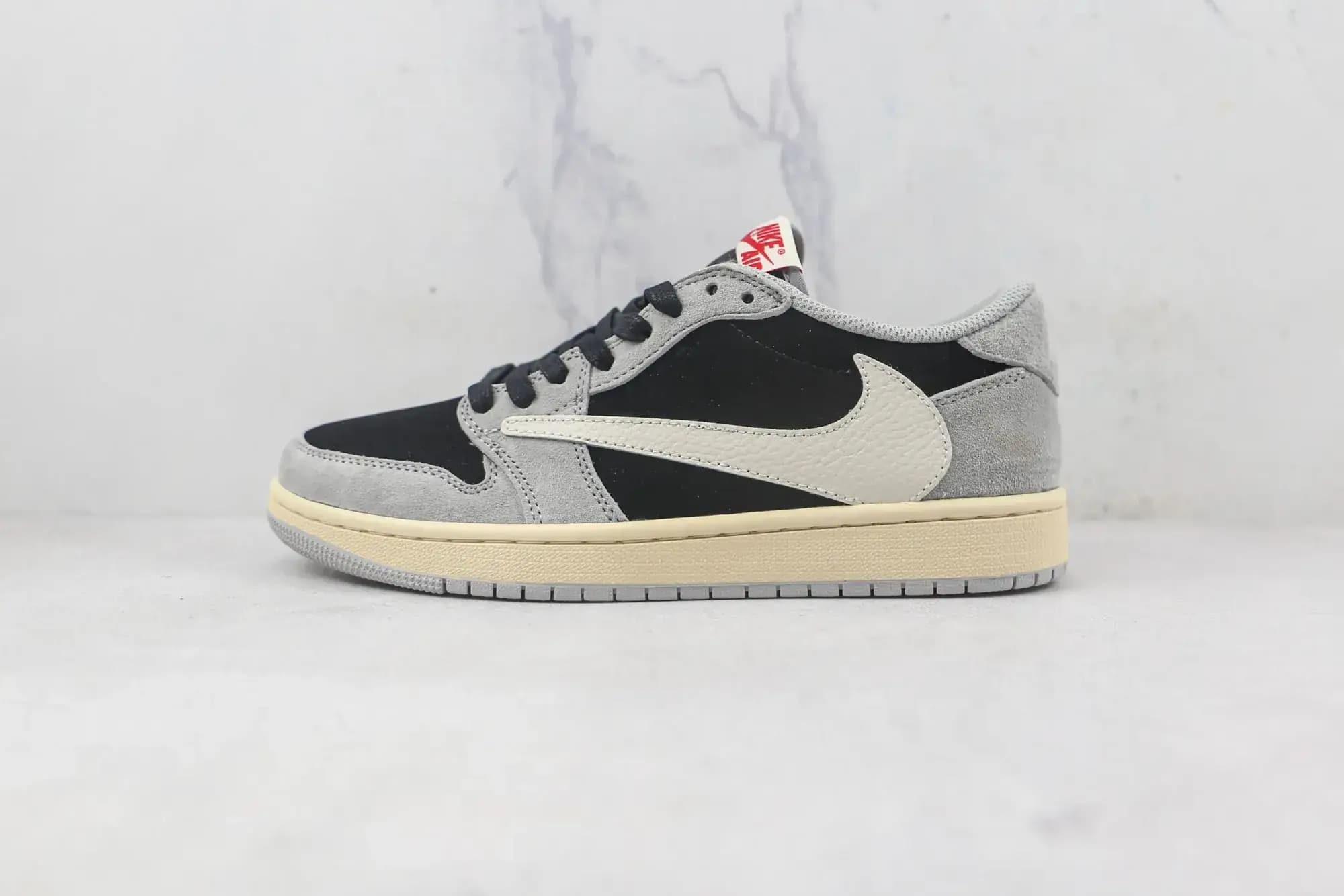 Jordan Nike Air Jordan 1 Low Fragment x Travis Scott