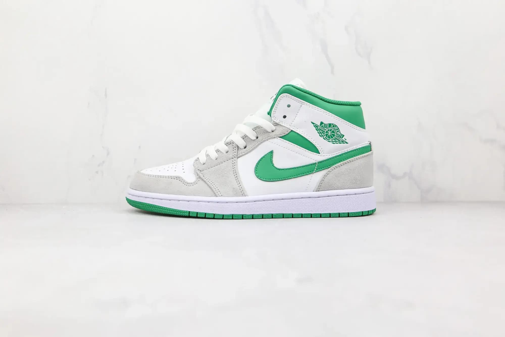 Jordan Nike Air Jordan 1 Mid Grayish — green