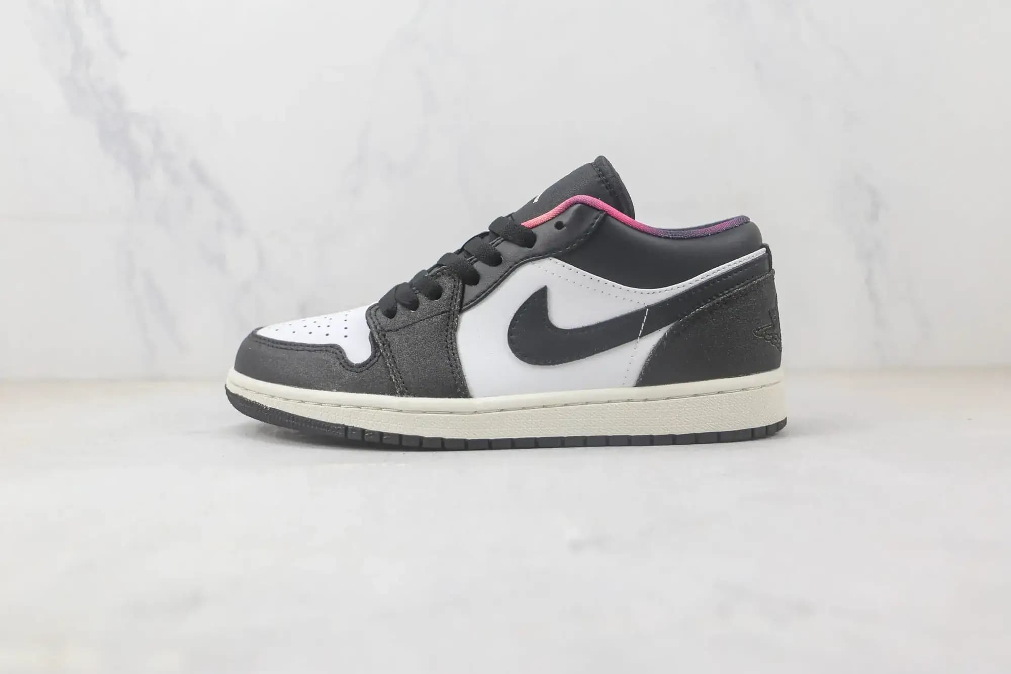 Jordan Nike Air Jordan 1 Low SE Wear Away — Yellow