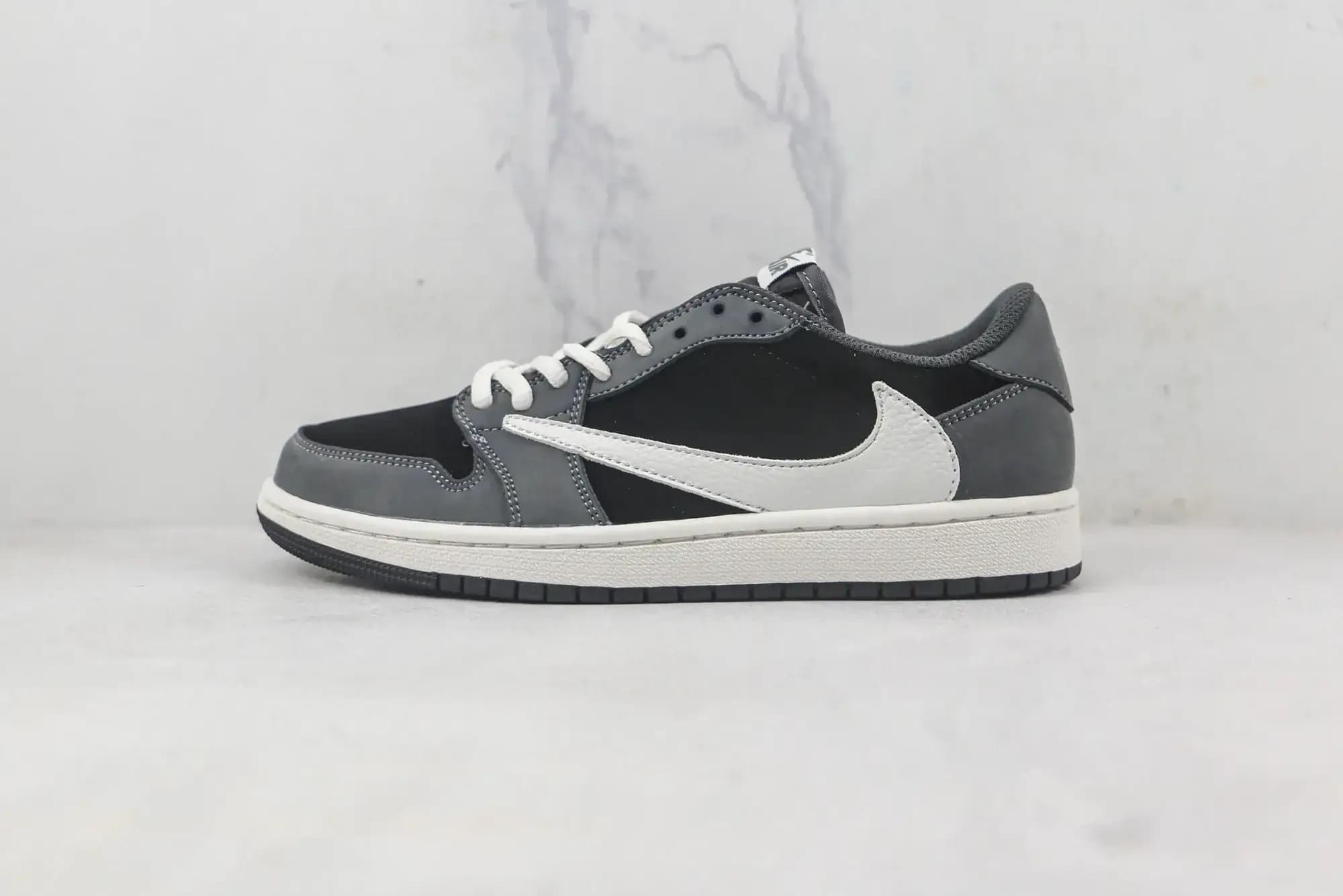 Jordan Travis Scott x Air Jordan 1 Low OG — Black Phantom