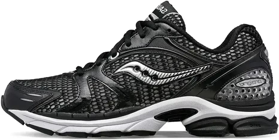 Saucony ProGrid Triumph 4 — Black