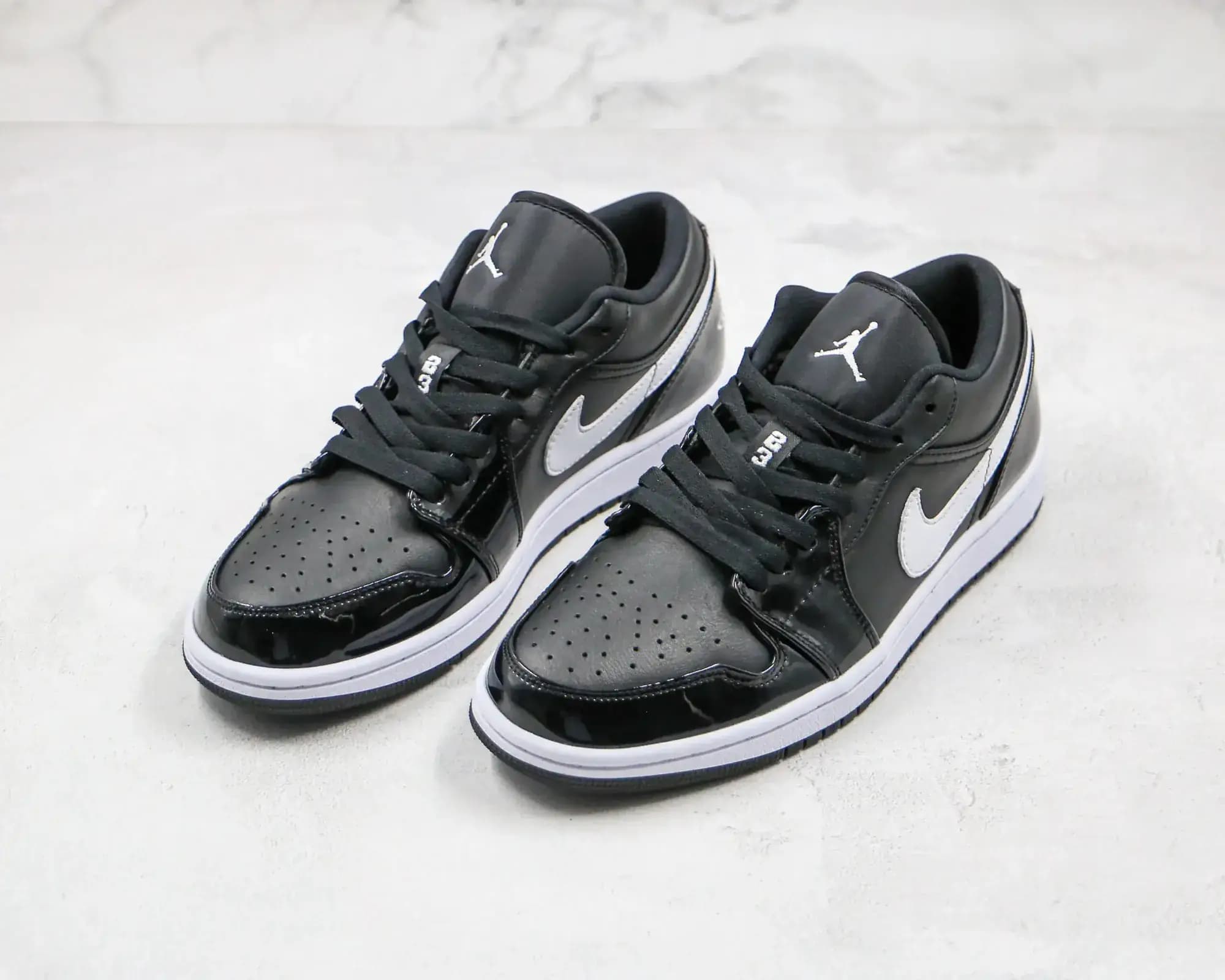 Jordan Air Jordan 1 Low — Black White