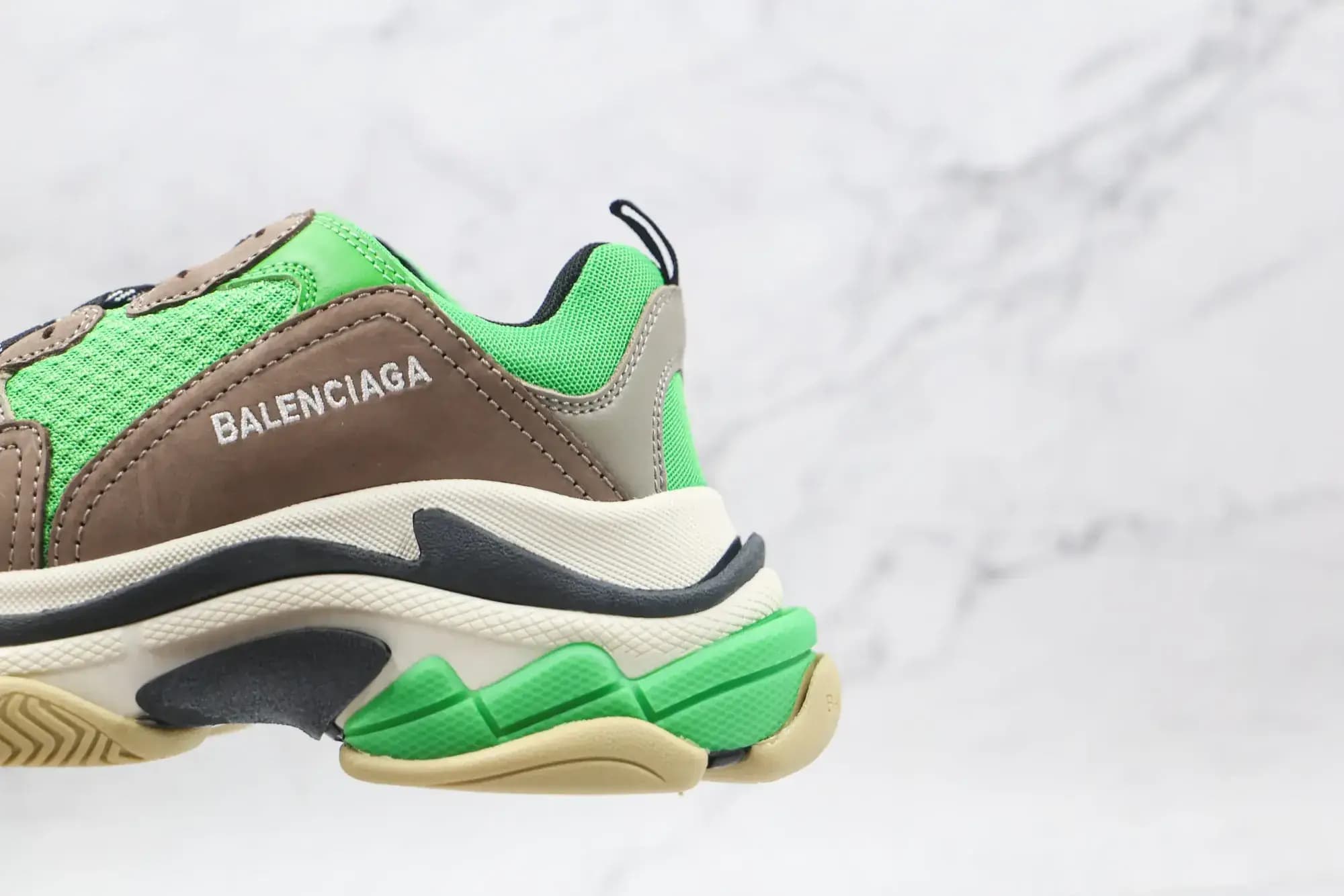 Balenciaga Triple S Grayish — green